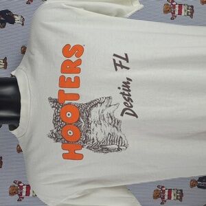 Vintage Hooters Destin FL official tags double-sided graphics white XL t-shirt